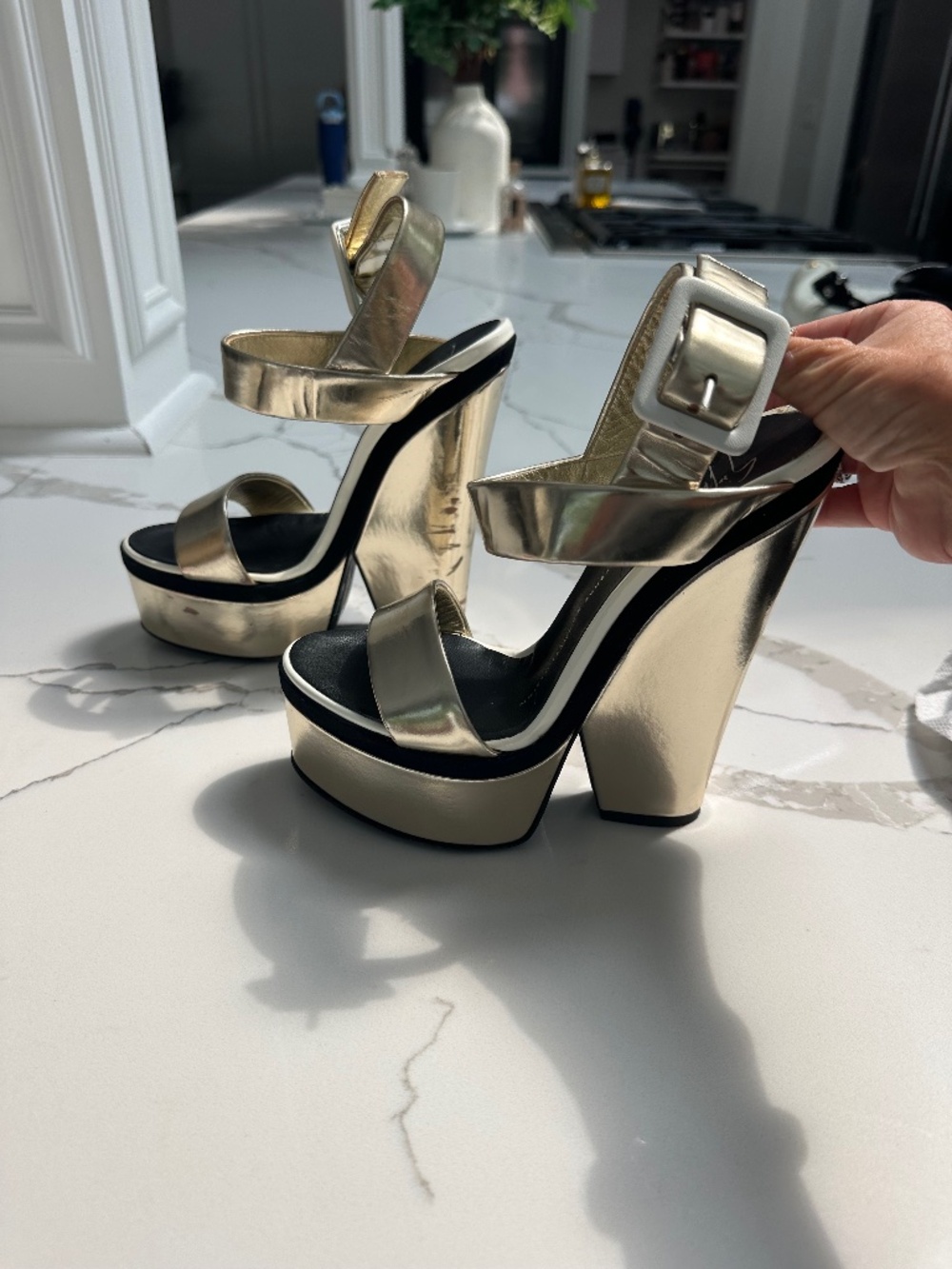 Giuseppe Zanotti Gold Metallic Platform Wedge Sandal Sz 36